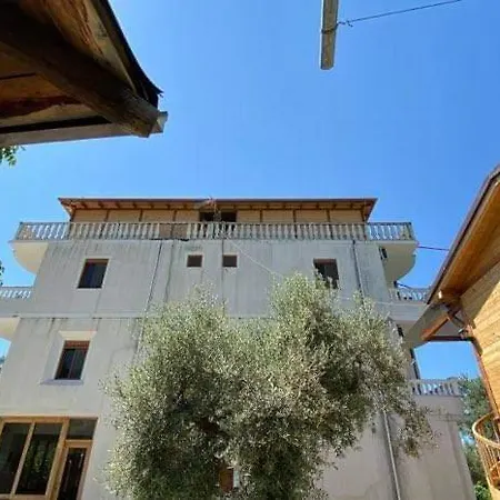 Irini's Garden * Qeparo