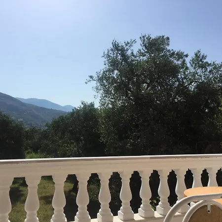 Irini's Garden * Qeparo