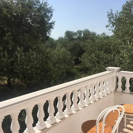 Gasthof Irini's Garden