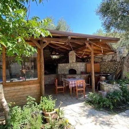 Pensión Irini's Garden